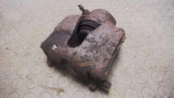 Foto: BREMSSATTEL VORN RECHTS eines Opel Astra 1.6 Caravan