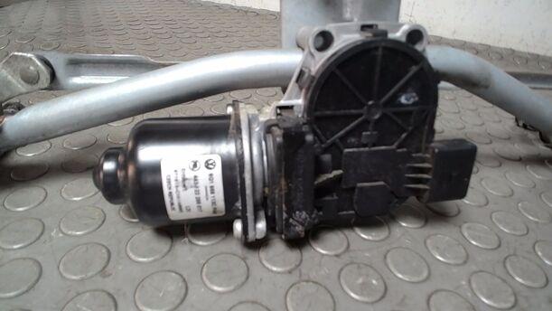 Foto: SCHEIBENWISCHERMOTOR VORN eines VW Polo 1.2