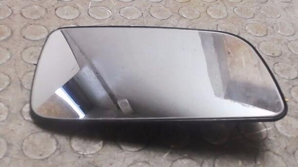 Foto: AUSSENSPIEGELGLAS RECHTS eines Opel Astra 1.6 Caravan