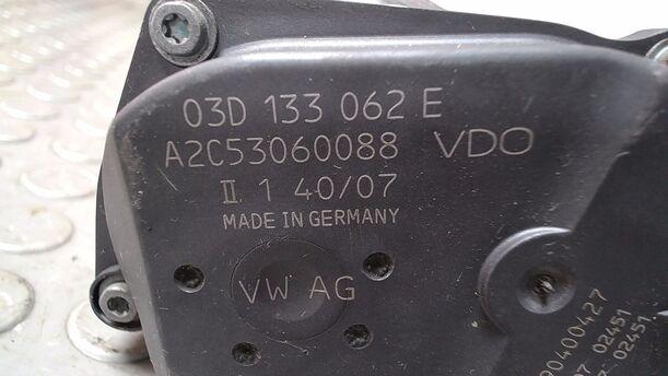 Foto: DROSSELKLAPPENSTUTZEN/ DROSSELKLAPPE eines VW Polo 1.2