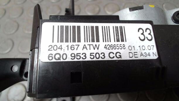 Foto: KOMBISCHALTER/ LENKSTOCKSCHALTER eines VW Polo 1.2