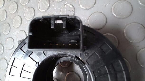 Foto: WICKELFEDER/ SCHLEIFRING eines VW Polo 1.2