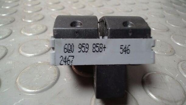 Foto: FENSTERHEBERSCHALTER eines VW Polo 1.2