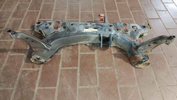 Foto: VORDERACHSTRÄGER / ACHSE VORN eines Ford Fiesta 1.25