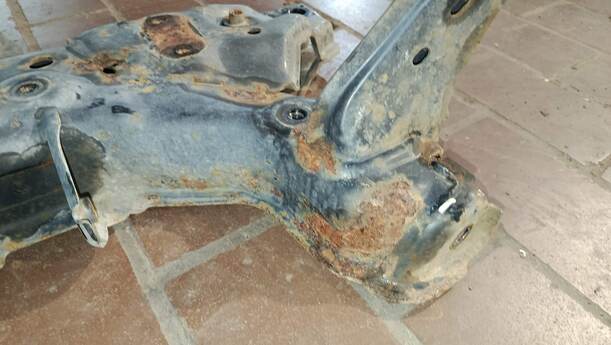 Foto: VORDERACHSTRÄGER / ACHSE VORN eines Ford Fiesta 1.25