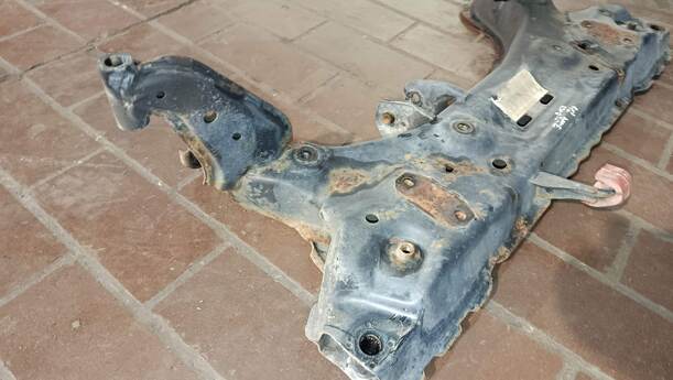Foto: VORDERACHSTRÄGER / ACHSE VORN eines Ford Fiesta 1.25