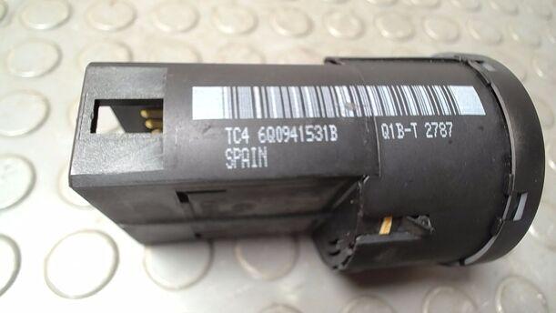 Foto: LICHTSCHALTER eines VW Polo 1.2