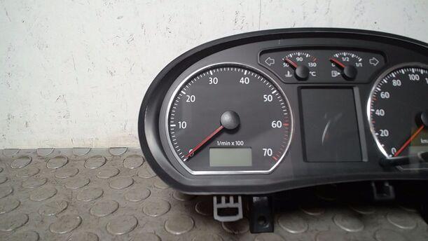Foto: TACHOEINHEIT/ KOMBIINSTRUMENT eines VW Polo 1.2