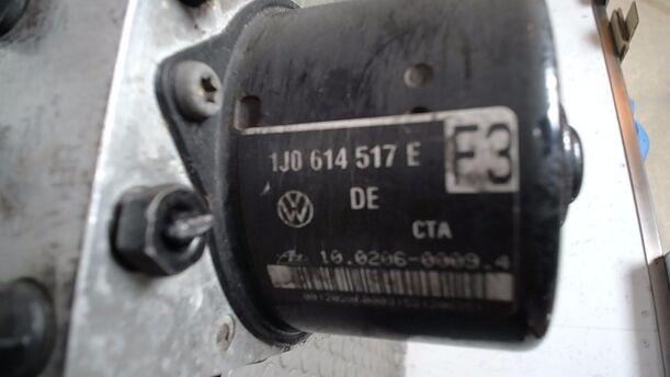 Foto: HAUPTBREMSAGGREGAT ABS/ ESP eines VW Golf Variant 1.6