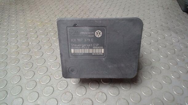 Foto: HAUPTBREMSAGGREGAT ABS/ ESP eines VW Golf Variant 1.6