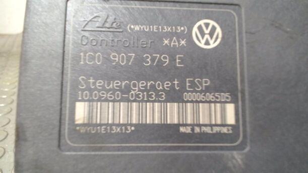 Foto: HAUPTBREMSAGGREGAT ABS/ ESP eines VW Golf Variant 1.6