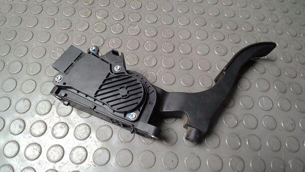Foto: GASPEDAL eines VW Golf Variant 1.6