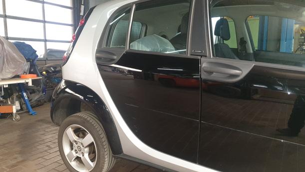 Foto: TÜR HINTEN RECHTS eines Smart smart forfour