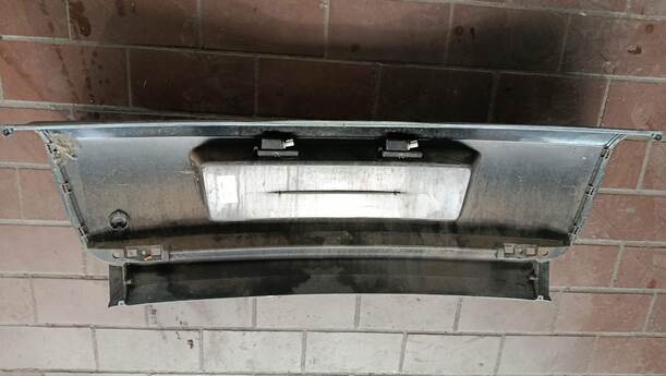 Foto: STOSSFÄNGER / STOSSSTANGE HINTEN (MITTE) eines Smart smart forfour