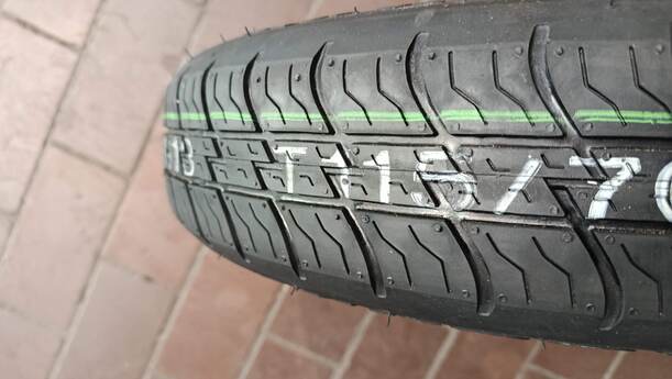 Foto: NOTREIFEN 115/70X15 eines Smart smart forfour