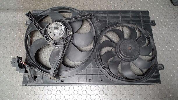 Foto: ELEKTROLÜFTER eines VW Golf Variant 1.6