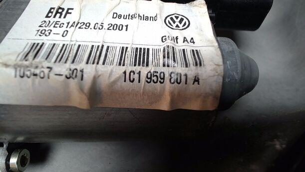 Foto: FENSTERHEBER ELEKTRISCH VORN LINKS ( 4/5 TÜRER ) eines VW Golf Variant 1.6