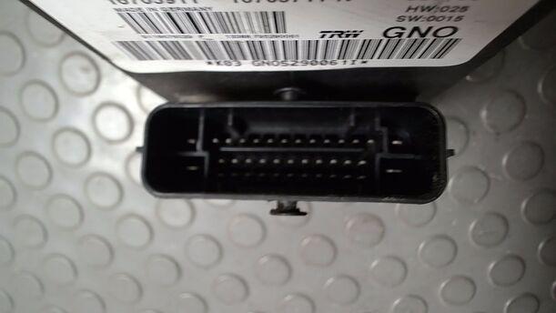 Foto: HAUPTBREMSAGGREGAT ABS eines VW Passat 2.0 TDI DPF