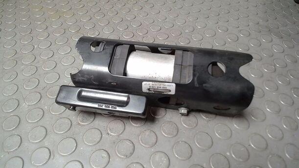 Foto: KRAFTSTOFFPUMPE eines VW Passat 2.0 TDI DPF