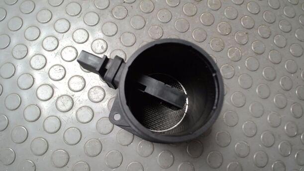 Foto: LUFTMASSENMESSER ( BOSCH ) eines VW Passat 2.0 TDI DPF