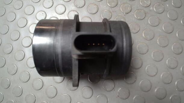 Foto: LUFTMASSENMESSER ( BOSCH ) eines VW Passat 2.0 TDI DPF