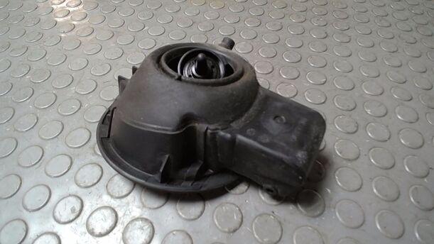 Foto: TANKKLAPPE/ TANKDECKEL ( LIMOUSINE ) eines VW Passat 2.0 TDI DPF