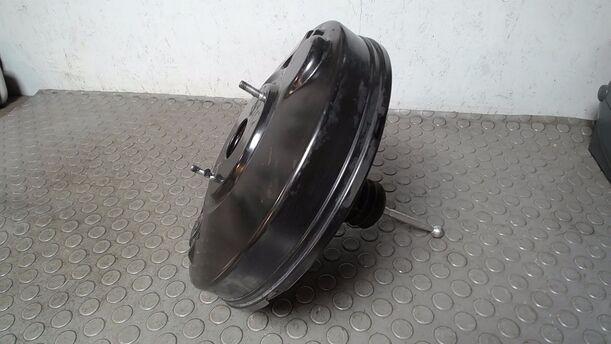 Foto: BREMSKRAFTVERSTÄRKER eines VW Passat 2.0 TDI DPF