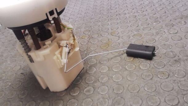 Foto: KRAFTSTOFFPUMPE eines Ford Fiesta 1.25