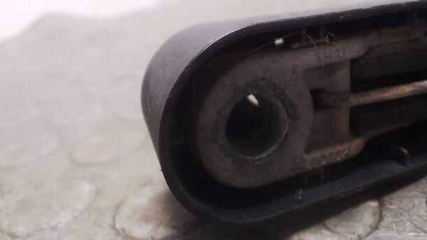 Foto: HECKWISCHERARM eines Ford Fiesta 1.25