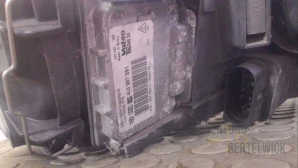 Foto: XENONSCHEINWERFER LINKS (VALEO) eines VW Passat 2.0 TDI DPF