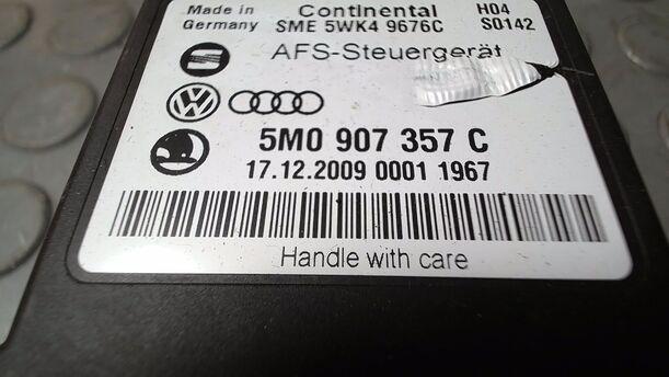 Foto: STEUERGERÄT KURVENLICHT eines VW Passat 2.0 TDI DPF