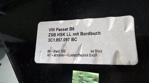 Foto: HANDSCHUHFACH eines VW Passat 2.0 TDI DPF