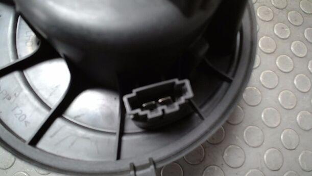 Foto: HEIZUNGSGEBLÄSE eines VW Passat 2.0 TDI DPF