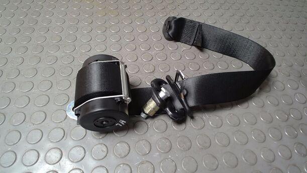 Foto: SICHERHEITSGURT HINTEN LINKS eines Smart smart forfour