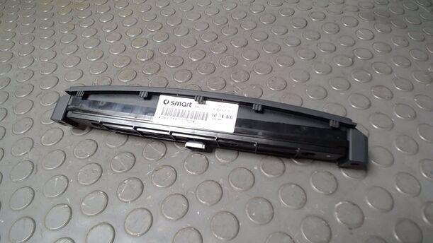 Foto: SCHALTER WARNBLINKANLAGE/ SCHALTERLEISTE MITTELKONSOLE eines Smart smart forfour