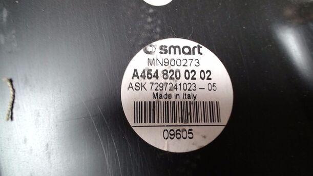 Foto: SUBWOOFER/ LAUTSPRECHER BASS eines Smart smart forfour Trendline