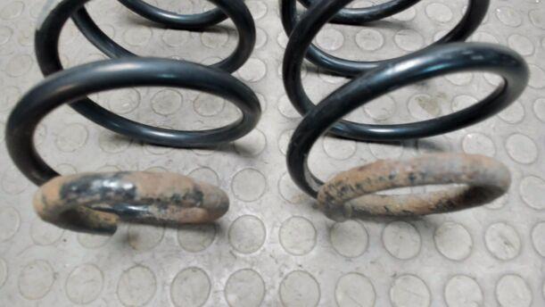 Foto: FEDERN HINTEN / HINTERFEDERN eines Ford Fiesta 1.25 Trendline