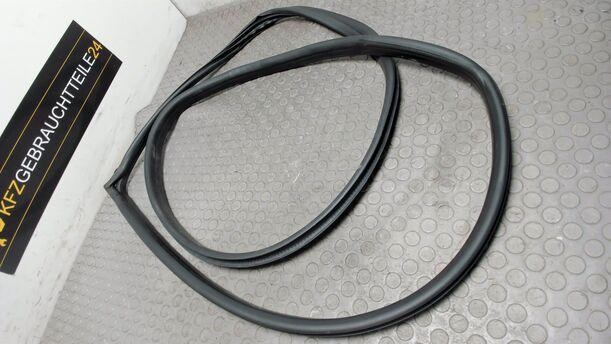 Foto: TÜR DICHTUNG VORNE LINKS (2/3-TÜRER) eines Ford Fiesta 1.25 Trendline