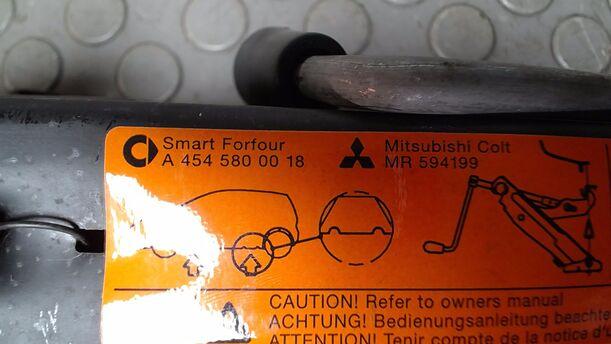 Foto: WAGENHEBER/ BORDWERKZEUG eines Smart smart forfour Trendline