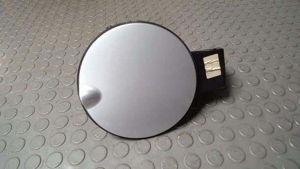 Foto: TANKKLAPPE/ TANKDECKEL eines Smart smart forfour Trendline