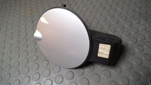 Foto: TANKKLAPPE/ TANKDECKEL eines Smart smart forfour Trendline