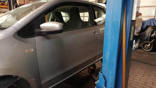 Foto: TÜR VORNE LINKS ( 2/3 TÜRER ) eines VW up!