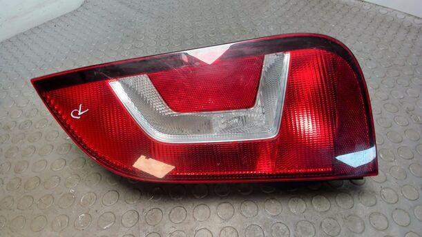 Foto: HECKLEUCHTE / RÜCKLICHT RECHTS eines VW up!