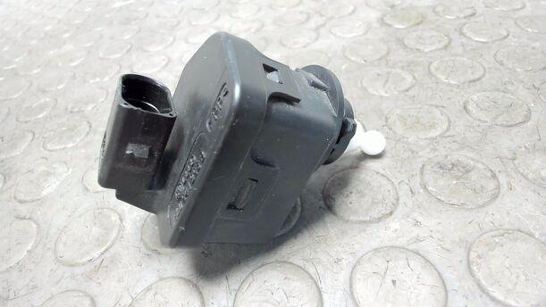 Foto: LEUCHTWEITENVERSTELLUNG / STELLMOTOR eines VW up!