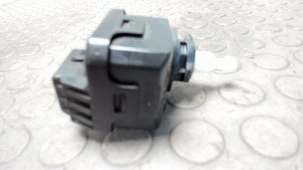 Foto: LEUCHTWEITENVERSTELLUNG / STELLMOTOR eines VW up!