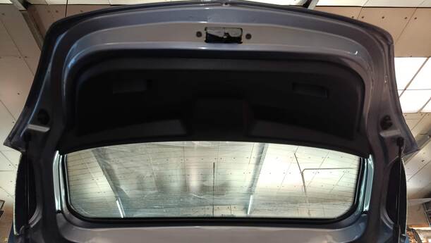 Foto: HECKKLAPPE/ HECKDECKEL ( 4/5 TÜRER ) eines Opel Corsa 1.2 16V