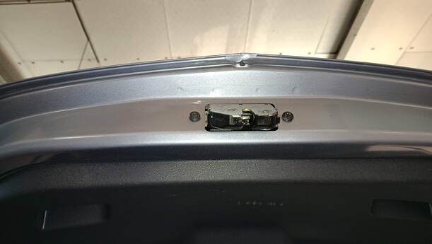 Foto: HECKKLAPPE/ HECKDECKEL ( 4/5 TÜRER ) eines Opel Corsa 1.2 16V