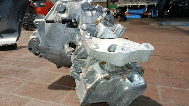 Foto: SCHALTGETRIEBE F13 4,29 eines Opel Corsa 1.2 16V