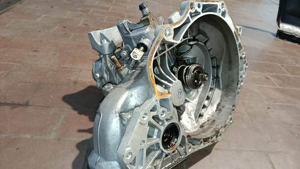 Foto: SCHALTGETRIEBE F13 4,29 eines Opel Corsa 1.2 16V