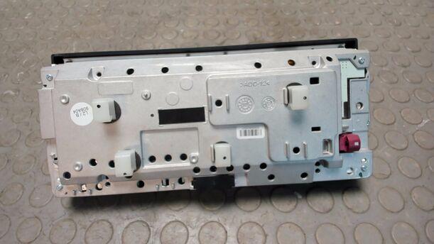 Foto: DISPLAY / BILDSCHIRM / BORDCOMPUTER eines BMW 320d DPF Touring Aut. CL
